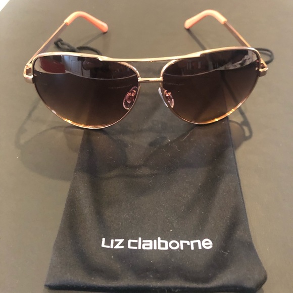 Liz Claiborne Accessories - LIZ CLAIBORNE NWOT aviator sunglasses